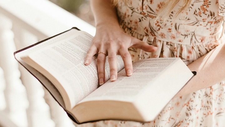 10 Bible Verses About Hope in Hard Times: Lessons from the Saints