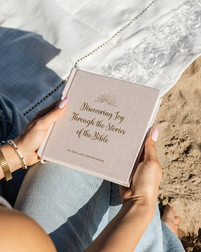 Discovering Joy Through the Stories of the Bible: 42-Day Joy Devotional